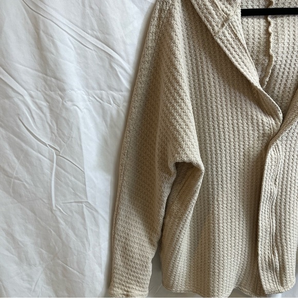 American Eagle soft and sexy women size S hooded beige long sleeve sweater - Picture 5 of 8